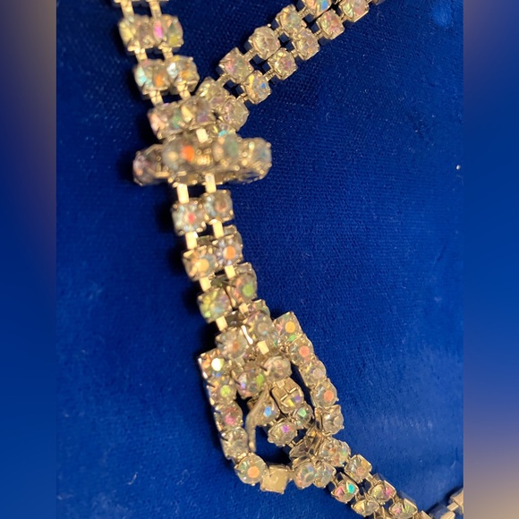 Genuine Aurora Borealis vintage absolutely stunning buckle belt and necklace - Picture 8 of 8